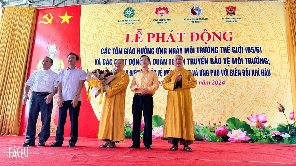 le phat dong_ngay moi truong the gioi_chuaanthai_nguoiphattu25.jpg